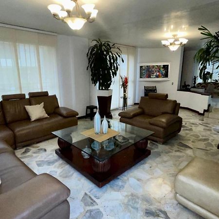 Casa Castillo Cali Extérieur photo